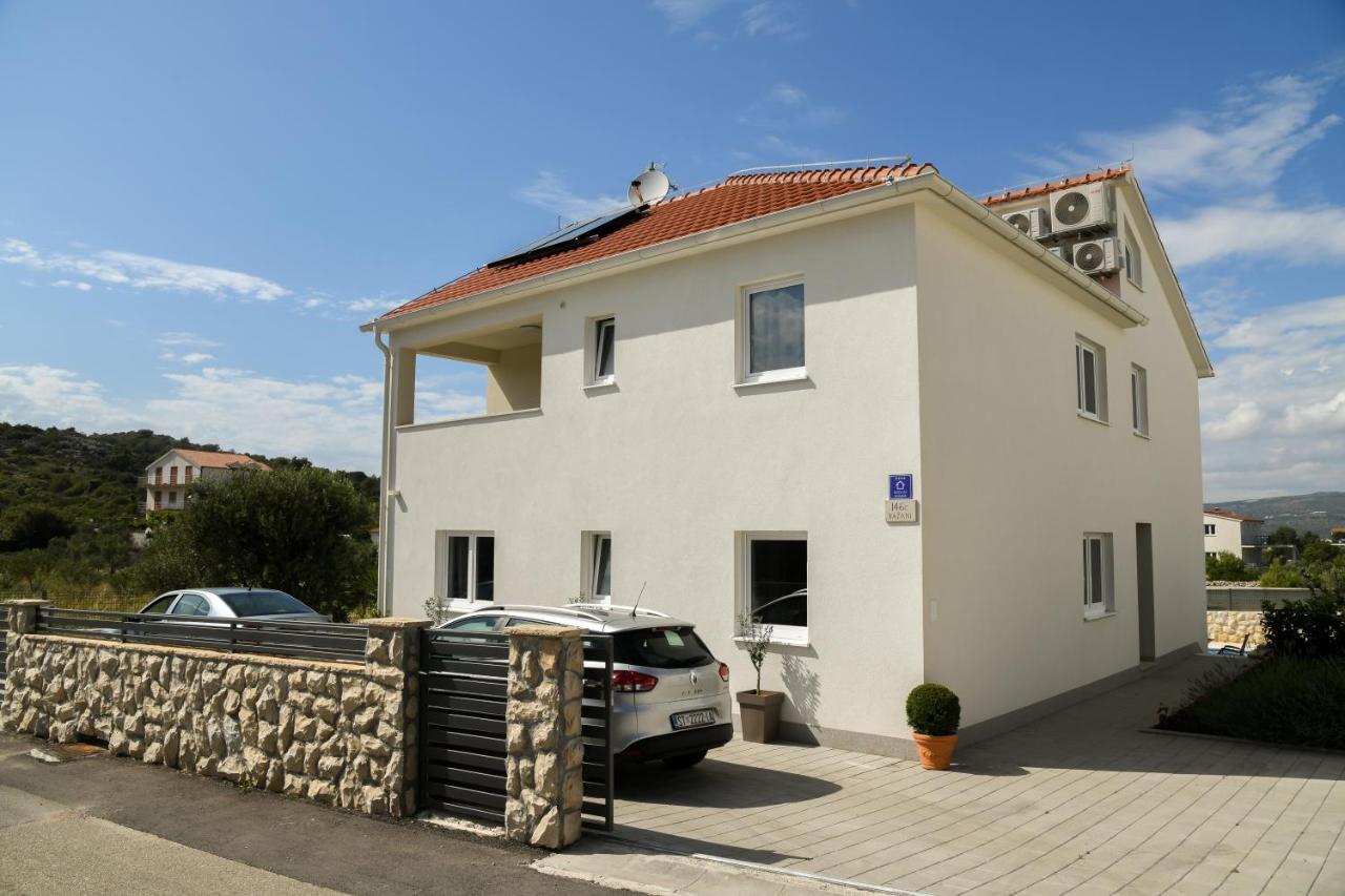 Holiday Home Mb Ražanj Eksteriør bilde