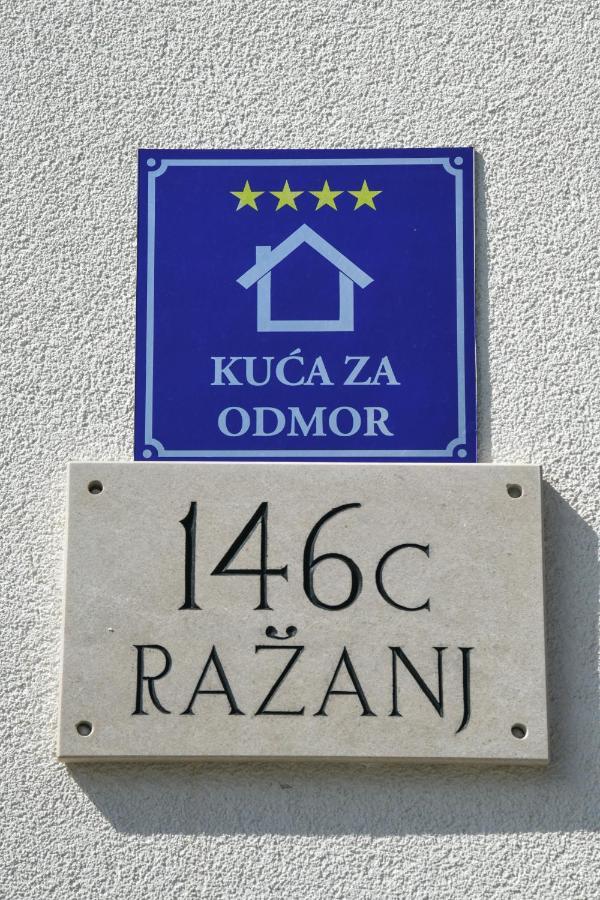 Holiday Home Mb Ražanj Eksteriør bilde