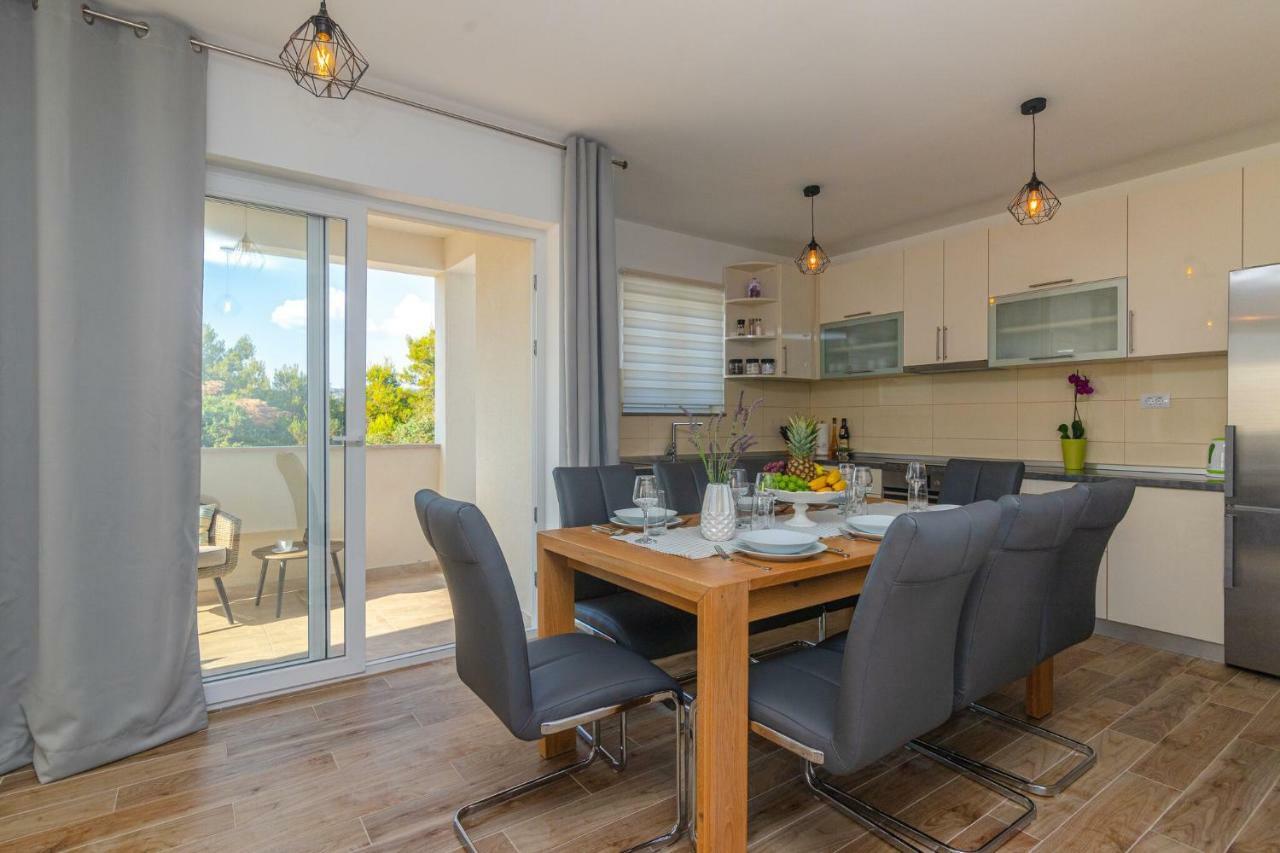 Holiday Home Mb Ražanj Eksteriør bilde